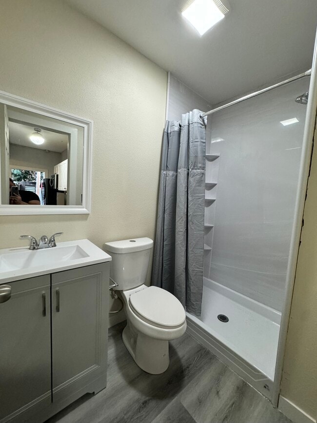 Photo - 2342 Hummingbird St Unit one bedroom apartment