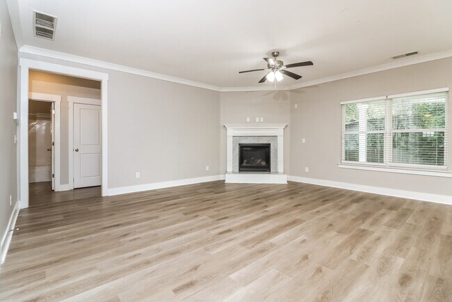 2501 Kolb Manor Cir SW