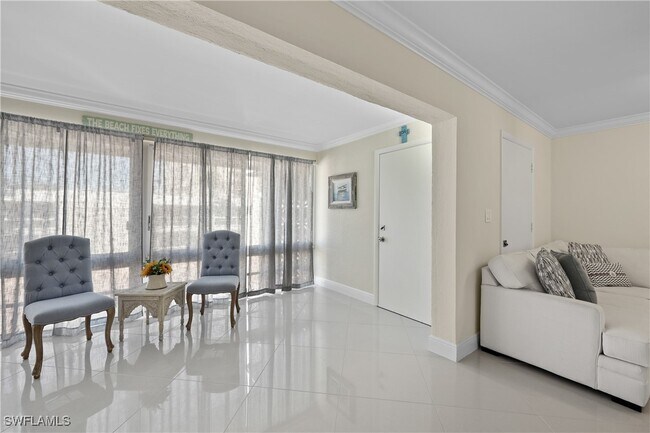 Photo - 2100 Gulf Shore Blvd N Unidad 212