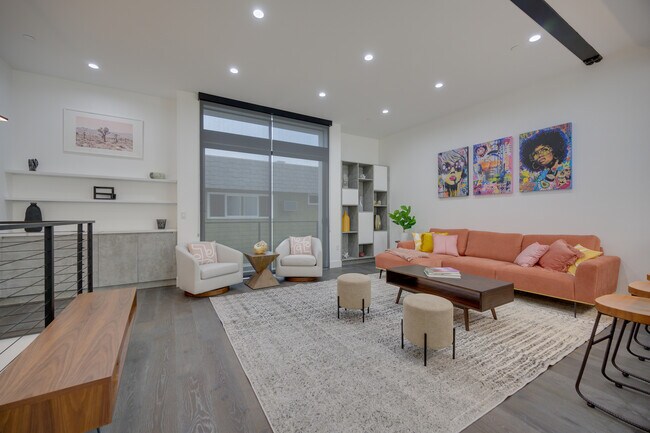 Photo - 11743 Avon Way Unit 1