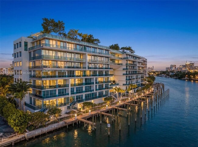 Photo - 9221 E Bay Harbor Dr Unit 407