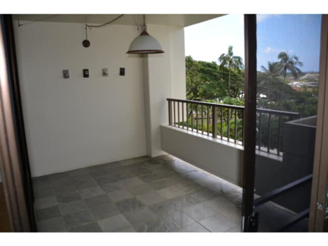 Photo - Heritage House Immaculate 2/2/2