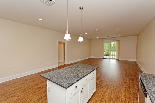 Photo - The Loudon House