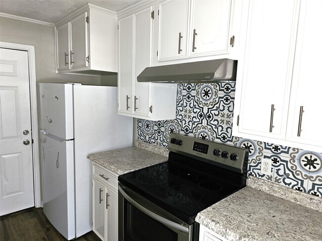 Photo - 1107 9th Ave N