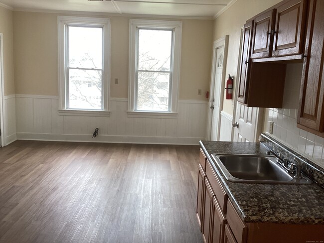 Building Photo - 45 Connerton St Unit 2nd Fl Rental