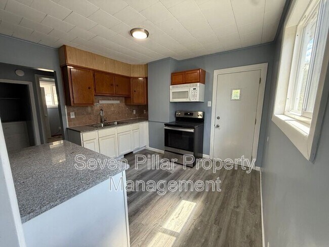 Photo - 48 1/2 S Ogden Ave