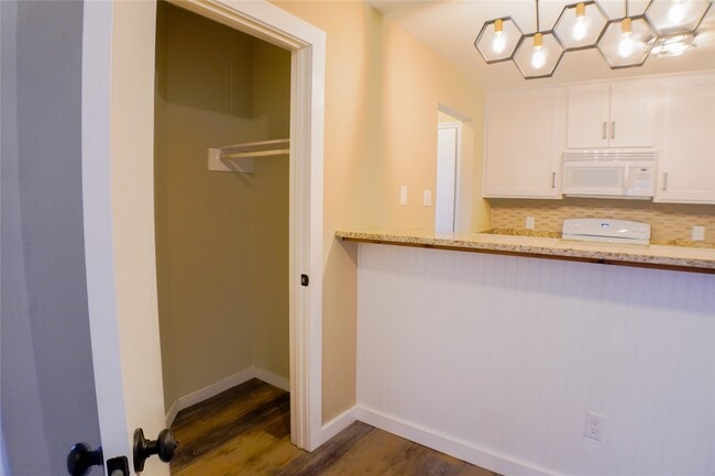 Photo - 2401 Sycamore Ave Unidad B2