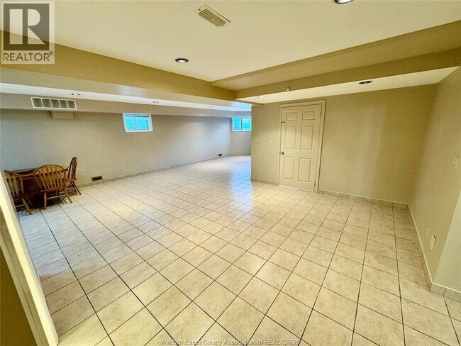 Photo - 2580 Northway Ave