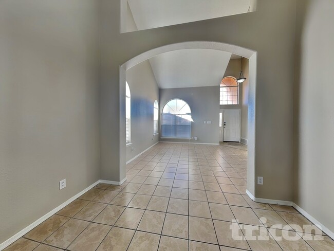 Photo - 8416 La Paloma Ct