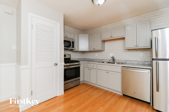 Photo - 2705 Peachwood Trail