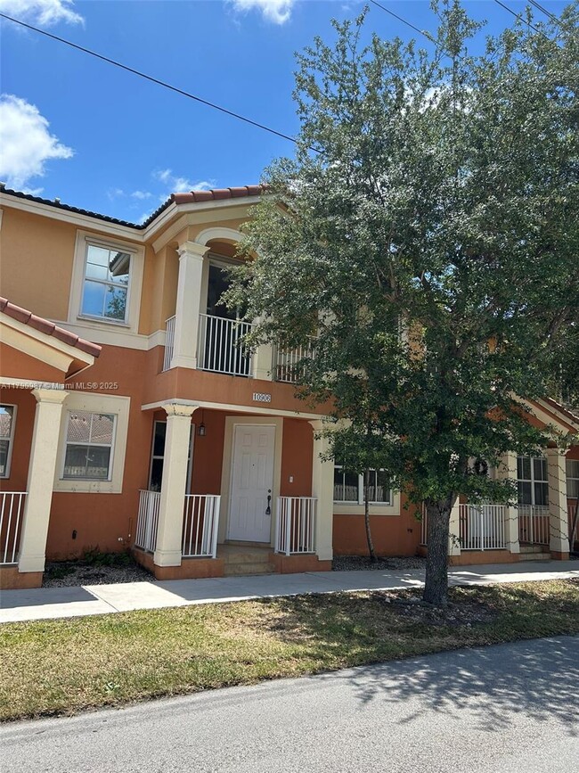Photo - 10906 SW 240th St Townhome
