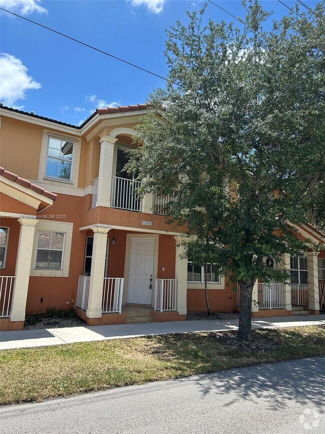 Building Photo - 10906 SW 240th St Rental