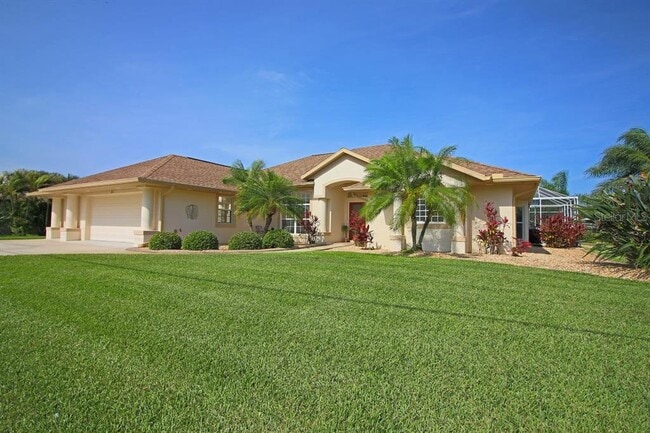 Photo - 811 Rotonda Cir
