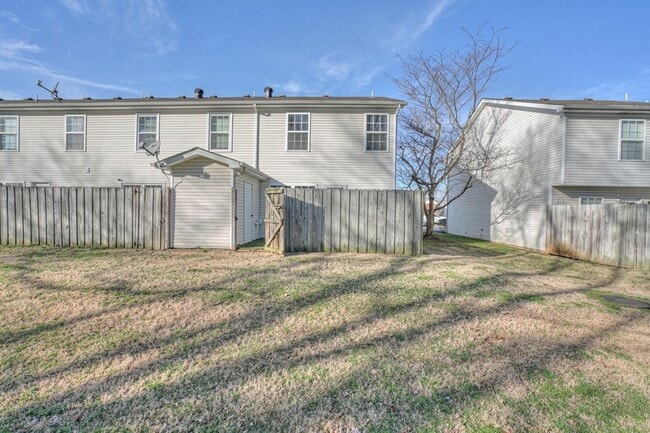 Photo - 341 Shoshone Pl