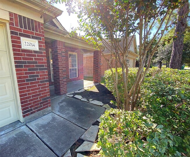 Photo - 22014 Gold Leaf Trail