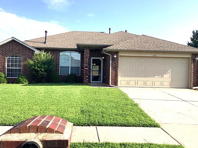 Photo - 316 SW 40th St House