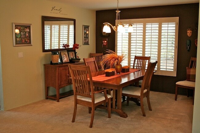 Photo - 751 Mundy Ter