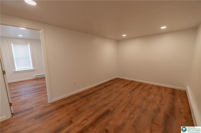 Photo - 1261 State St Unit c
