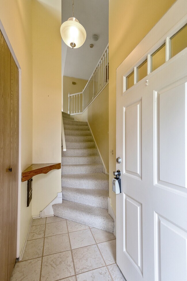 Photo - 164 White Branch Ct