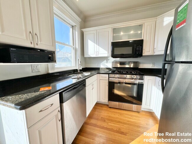 Building Photo - 3 Grimes St Unit 1