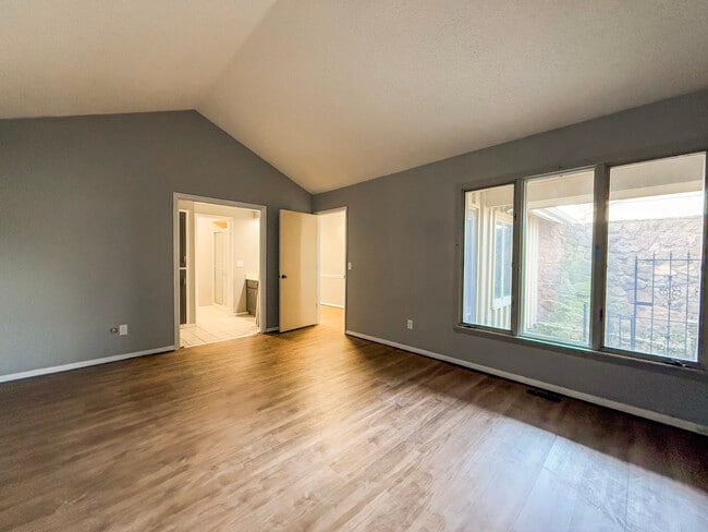 Photo - 3460 E Catalpa St