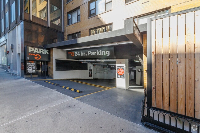 Parking garage - The Robert Livingston