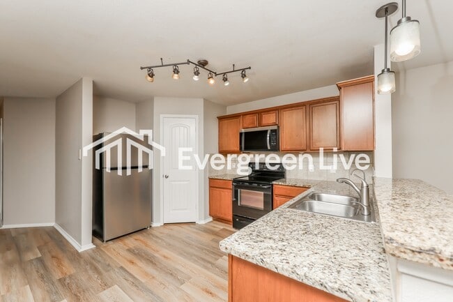 Photo - 1501 Meadow Creek Dr