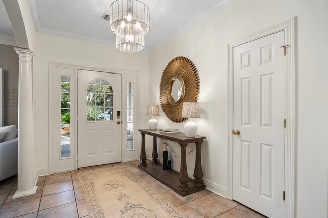 Photo - 27 Classic Woods Dr