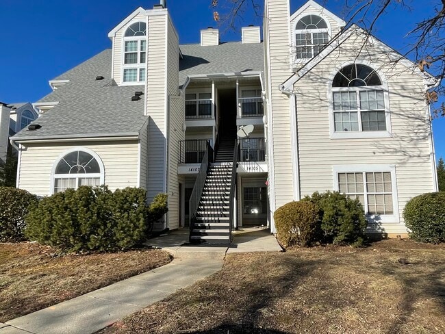 14107 Bowsprit Ln Unit 105