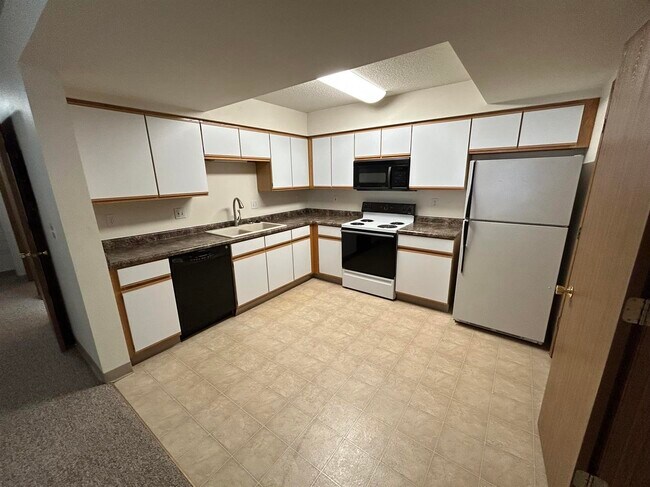 Photo - 927 Boston Way Unit 10