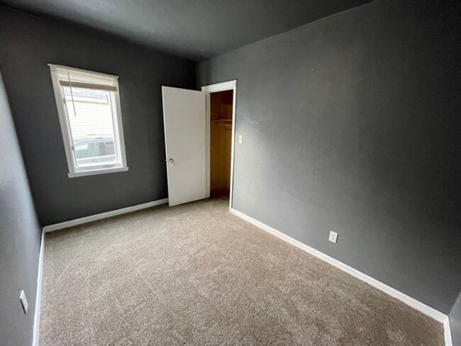 Photo - 317 Grandview Ave