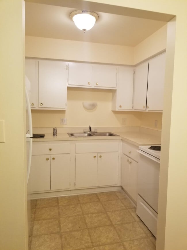 Photo - 1820 Axtell Dr