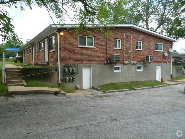 Building Photo - 9354 Olive Blvd Rental