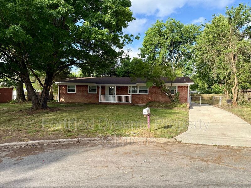 Photo - 2204 Celeste Ct