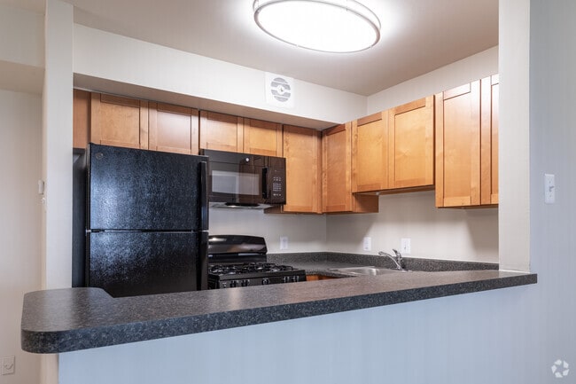 Woodmont Park Apartments