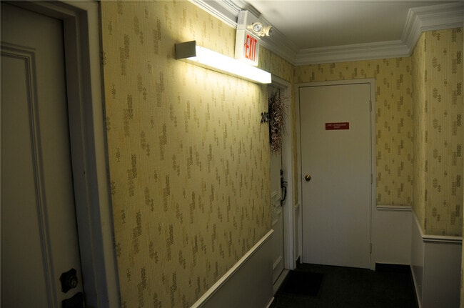 Photo - 3044 Sandwich St. Unit 101