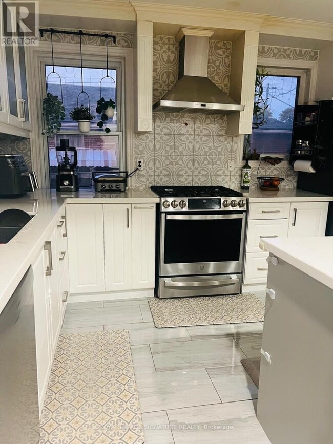 Photo - 30 Gentian Dr