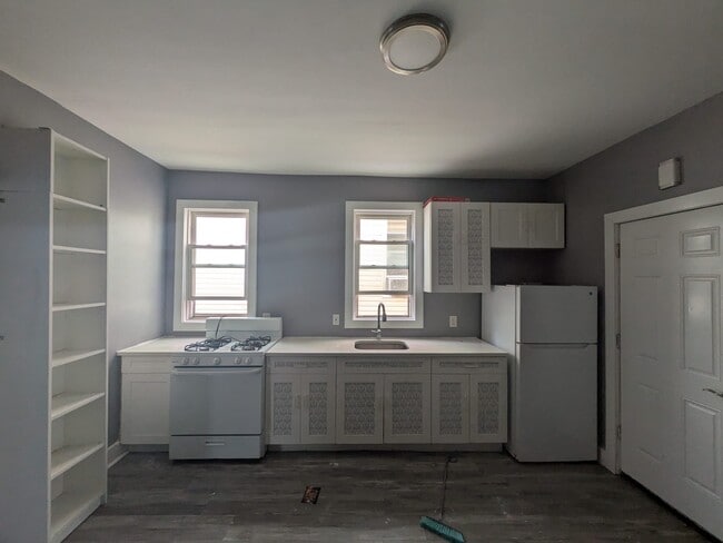 Photo - 168 Fulton Ave Unit 1