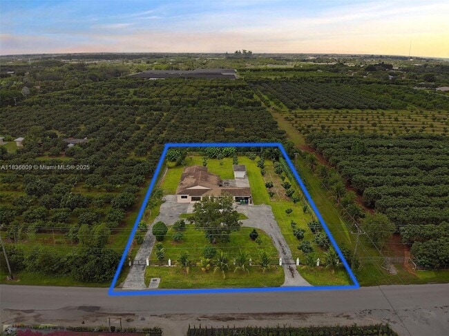 Building Photo - 25600 SW 157th Ave Rental