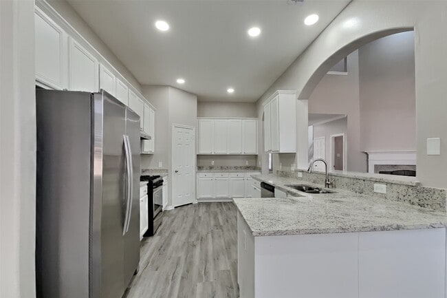 Photo - 7015 Fountain Lilly Dr