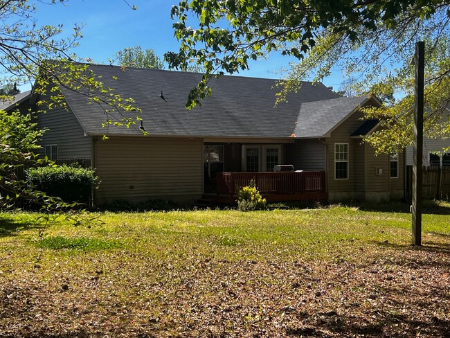 Photo - 106 Dunwoody Dr