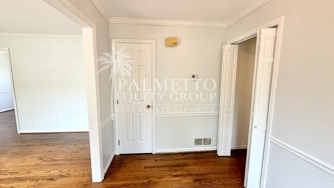 Photo - 4109 Windlestraw Ln