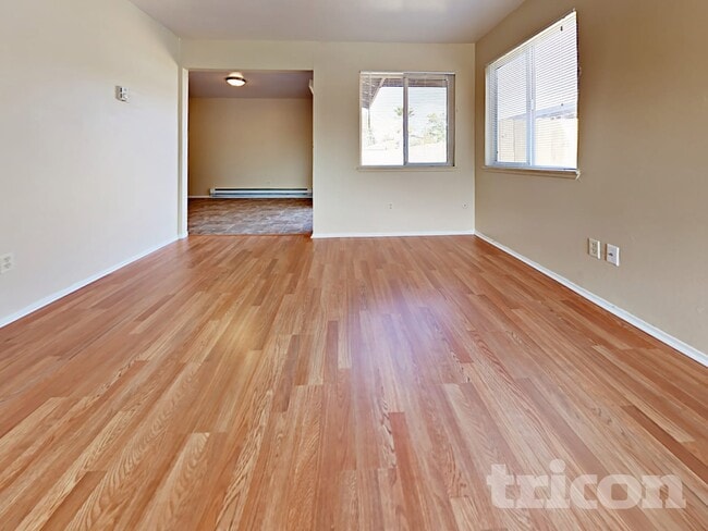 Photo - 10061 Lincoln Village Dr