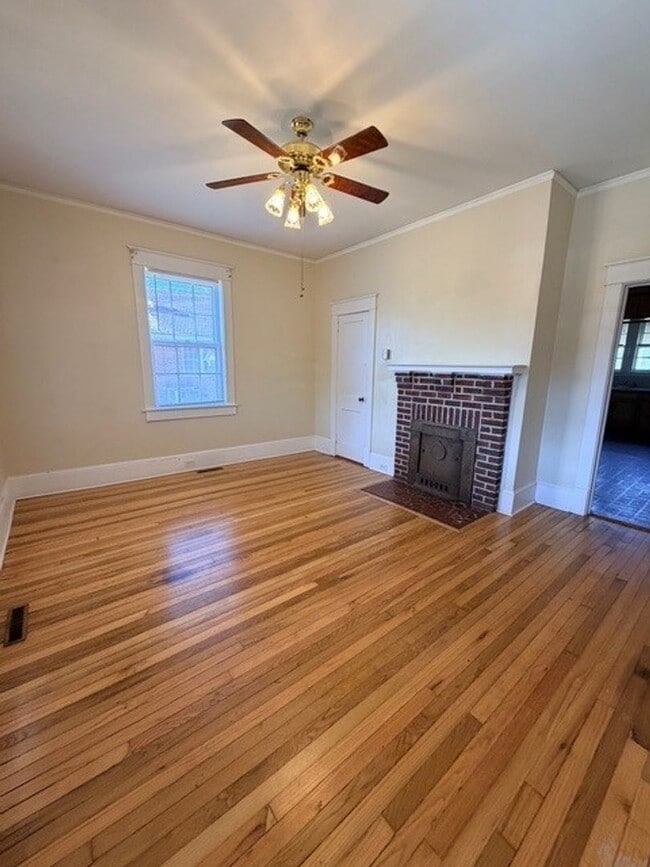 Photo - 420 Bond Ave Unit 420 Bond Ave