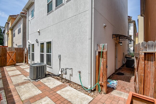 Photo - 5931 Turtle Beach Ln