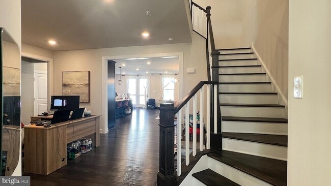 Photo - 730 Quarry Point Rd