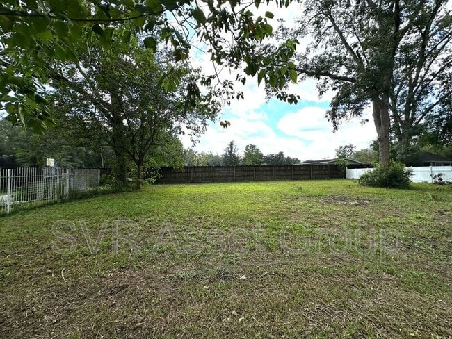 Photo - 8054 Graff Ln