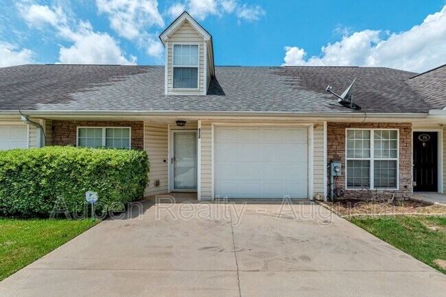 Building Photo - 312 Caldwell Cir