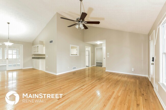 Photo - 729 Fallowfield Dr