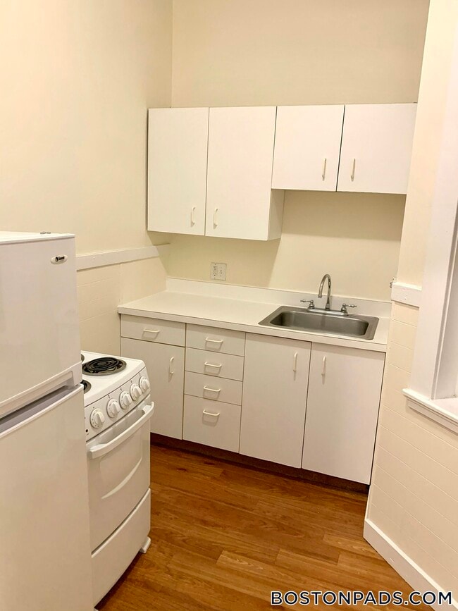 Photo - 504 Beacon St Unit 34